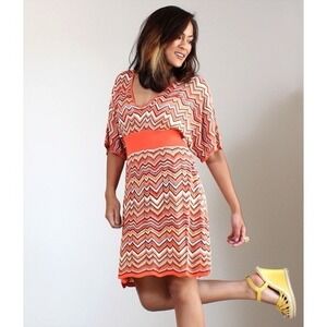 BCBGMAXAZRIA‎ Knit Chevron Dress Orange Brown White Short Sleeve V Neck XS